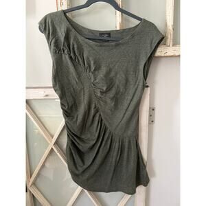 Deletta size medium green ruched short sleeve top